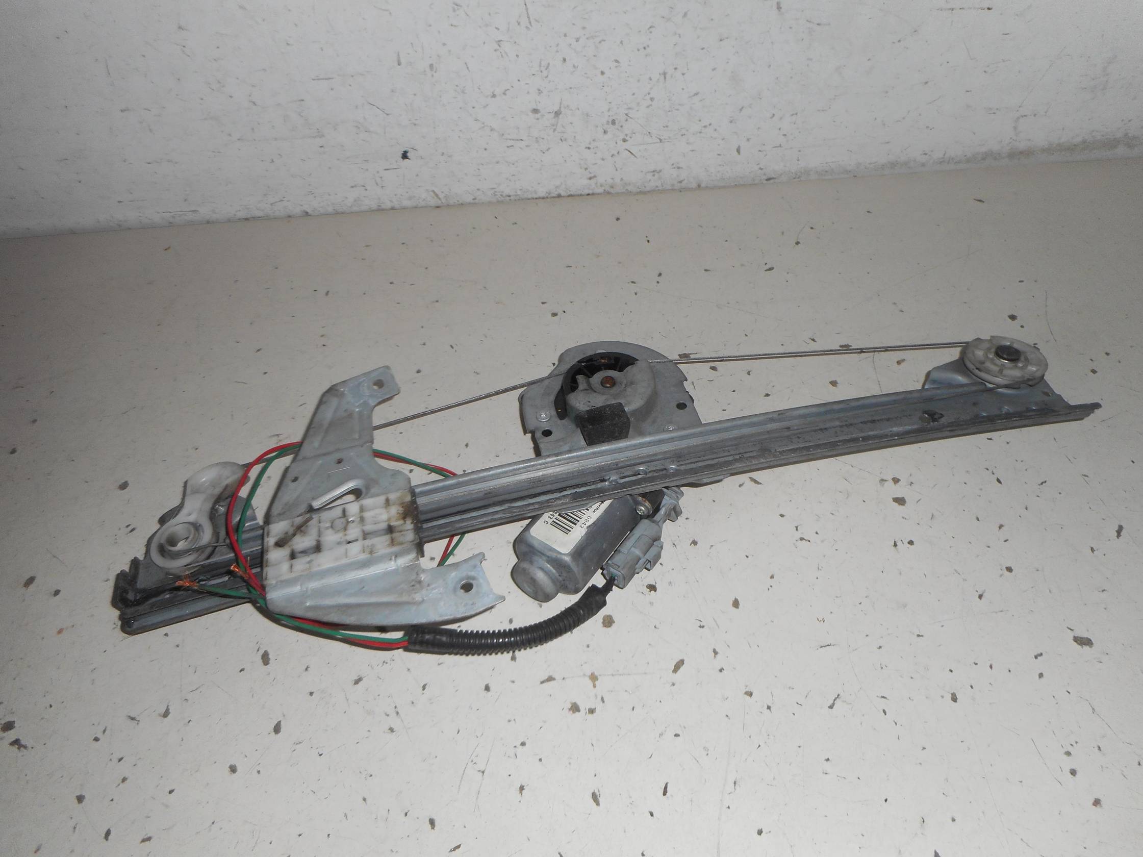 Alzacristallo elettr. porta ant. sx.